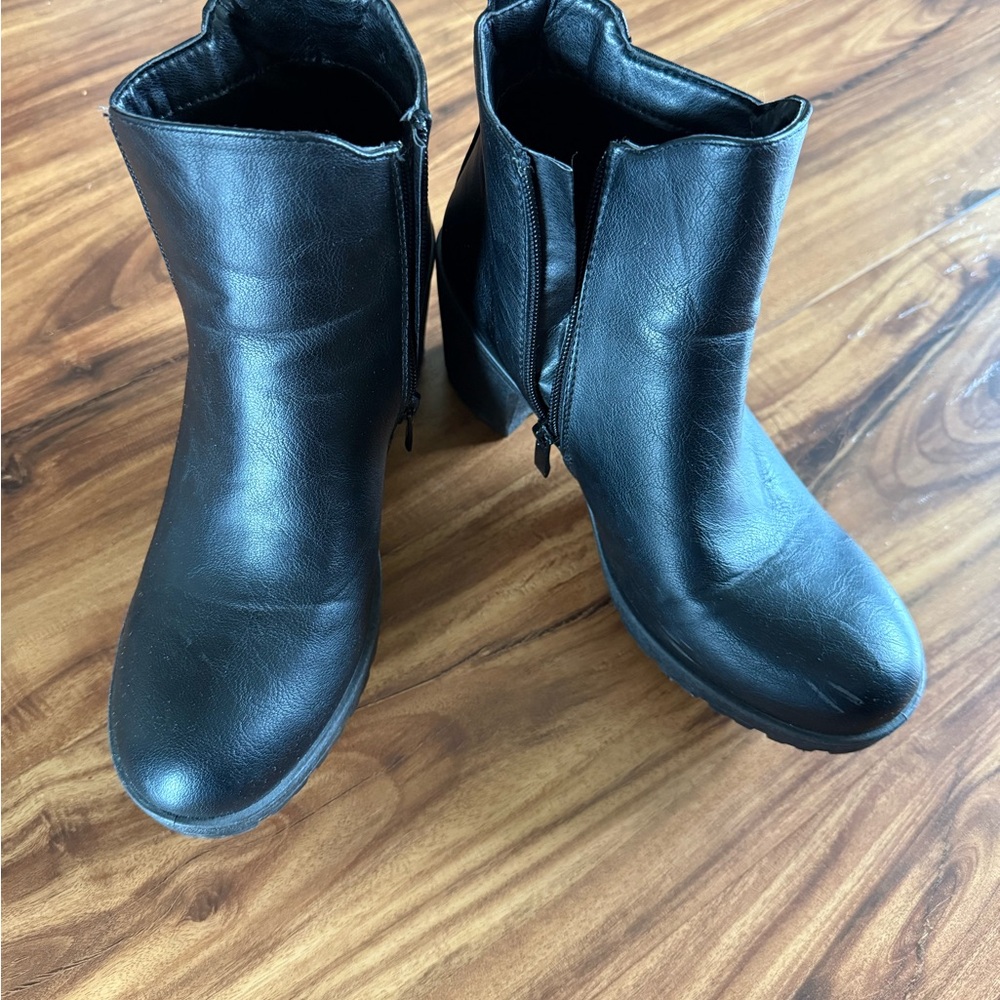 Black boots